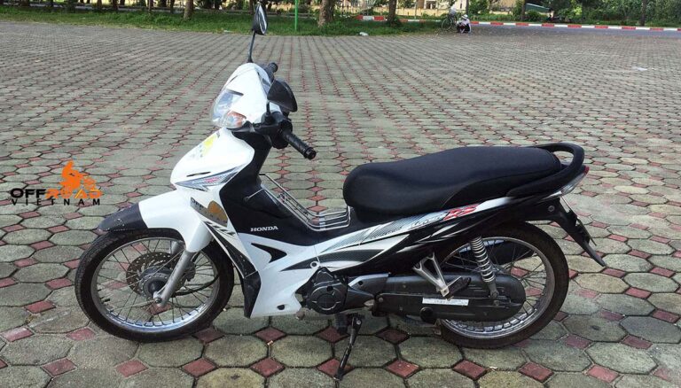 semi-automatic-scooter-hire-black-white-honda-wave-rs-110cc-offroad-vietnam-motorbike-adventures